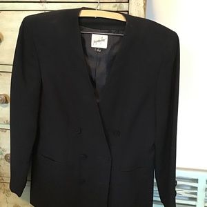 Black Jacqueline Ferrar suit w/ pleated skirt